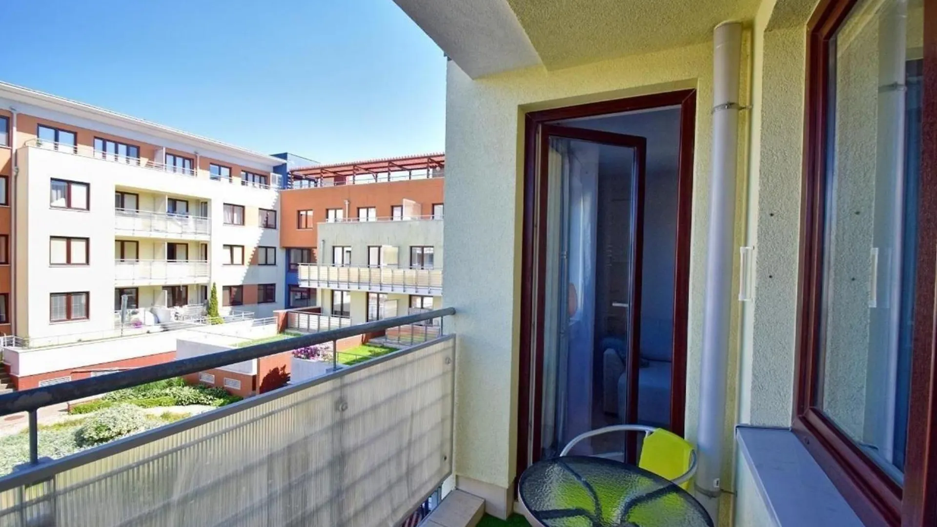Charmantes Appartement In Kolberg Mit Garten Apartment